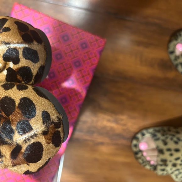 Tory Burch Leopard Print Ballet Flats - Picture 4 of 4